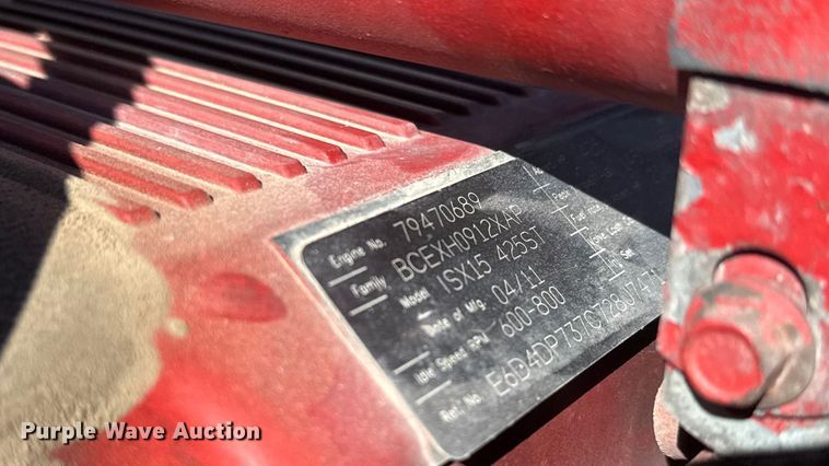 image for item EM8456 2012 Peterbilt  386 semi truck