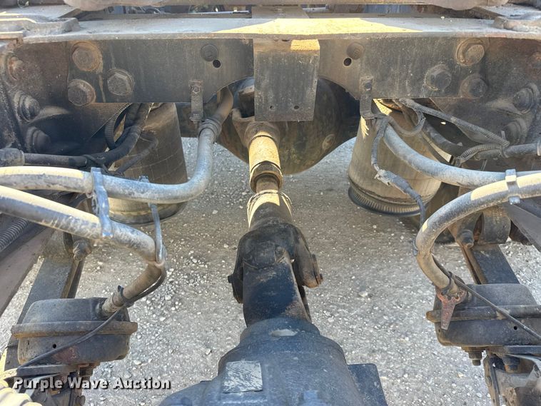 image for item EM8457 2011 International  ProStar Premium semi truck