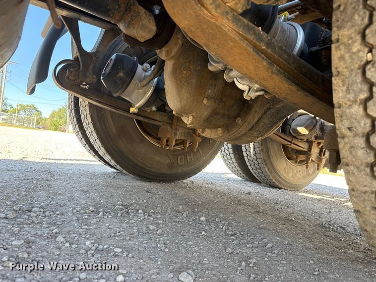 image for item EM8457 2011 International  ProStar Premium semi truck