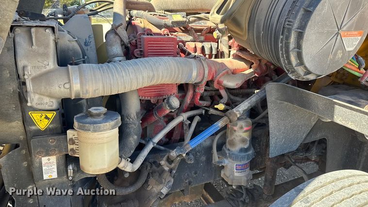 image for item EM8457 2011 International  ProStar Premium semi truck