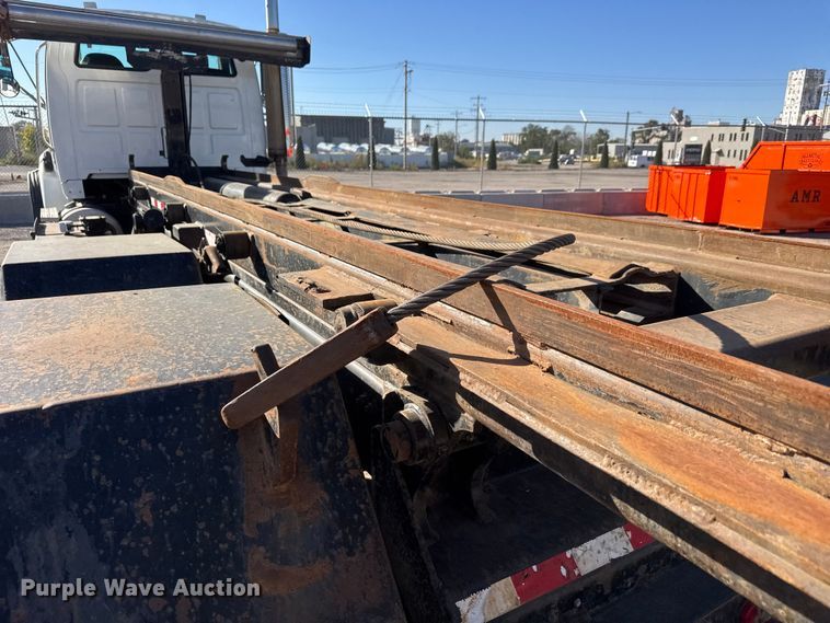 image for item EM8467 2007 Sterling LT9500 roll-off container truck