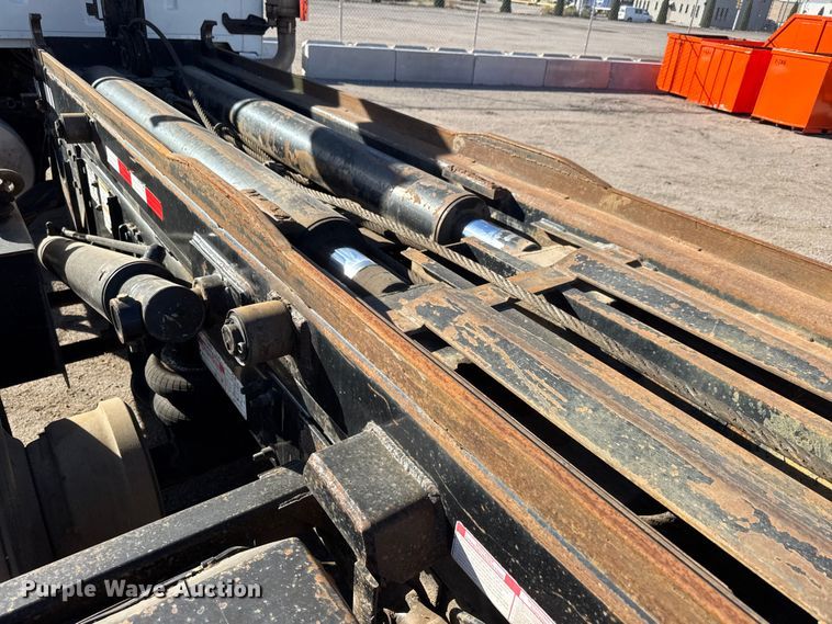 image for item EM8467 2007 Sterling LT9500 roll-off container truck