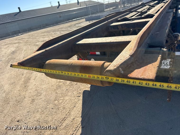 image for item EM8467 2007 Sterling LT9500 roll-off container truck