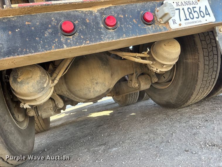 image for item EM8467 2007 Sterling LT9500 roll-off container truck