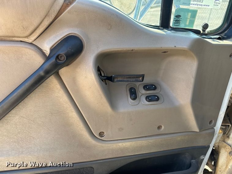 image for item EM8467 2007 Sterling LT9500 roll-off container truck