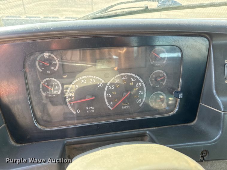 image for item EM8467 2007 Sterling LT9500 roll-off container truck