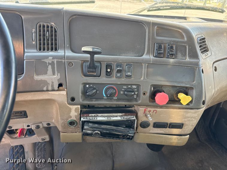 image for item EM8467 2007 Sterling LT9500 roll-off container truck