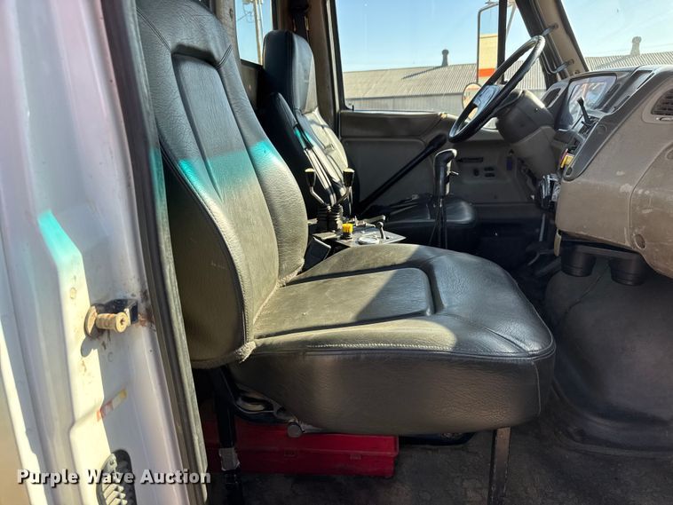 image for item EM8467 2007 Sterling LT9500 roll-off container truck