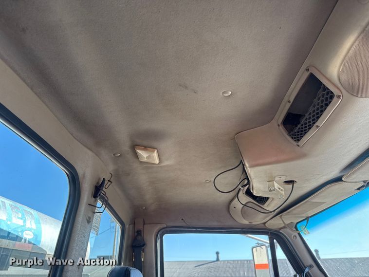 image for item EM8467 2007 Sterling LT9500 roll-off container truck