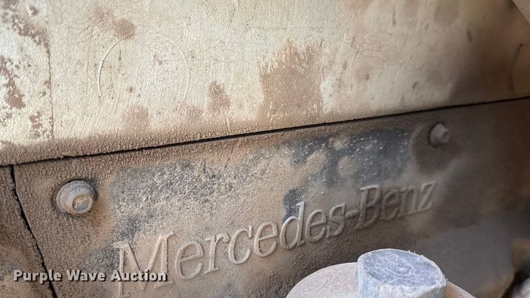 image for item EM8467 2007 Sterling LT9500 roll-off container truck