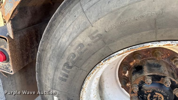 image for item EM8467 2007 Sterling LT9500 roll-off container truck