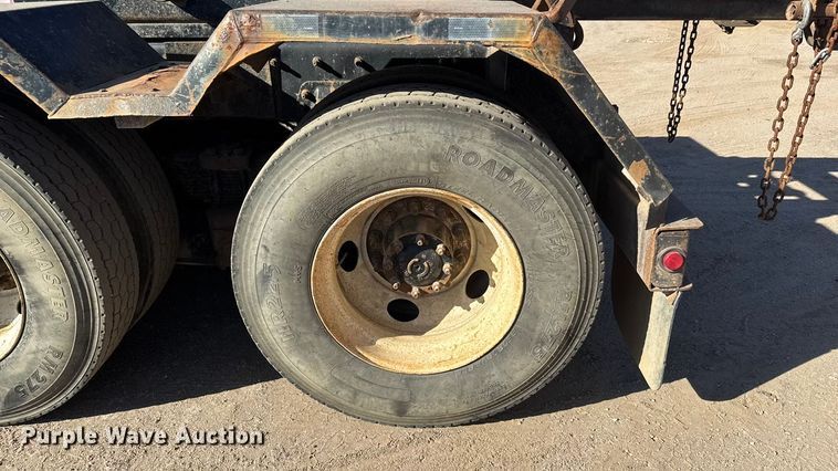 image for item EM8467 2007 Sterling LT9500 roll-off container truck