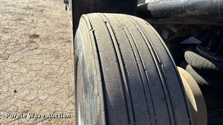 image for item EM8467 2007 Sterling LT9500 roll-off container truck