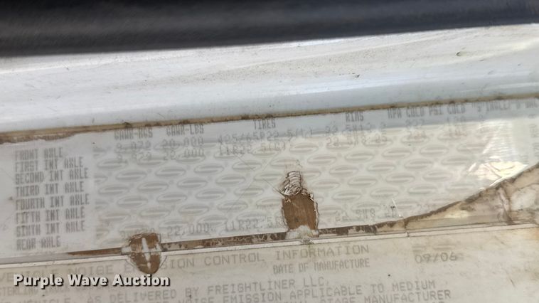 image for item EM8467 2007 Sterling LT9500 roll-off container truck