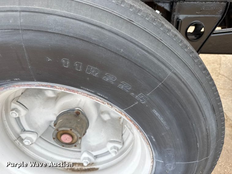 image for item EM8491 1959 Fruehauf  flatbed trailer