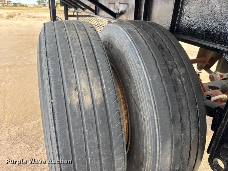 image for item EM8491 1959 Fruehauf  flatbed trailer