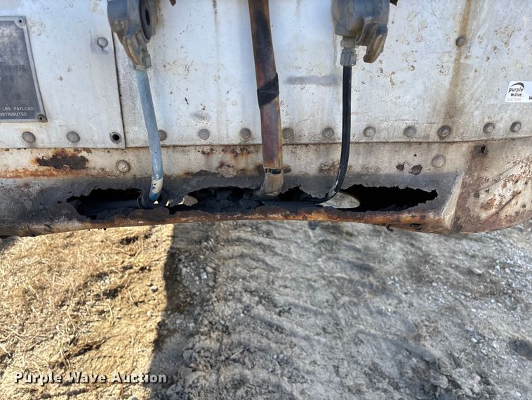 image for item EN0521 1992 Dorsey Trailers Inc. AIDT-LS dry van trailer