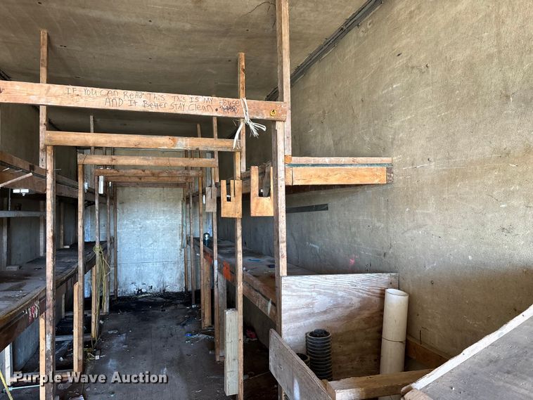 image for item EN0521 1992 Dorsey Trailers Inc. AIDT-LS dry van trailer