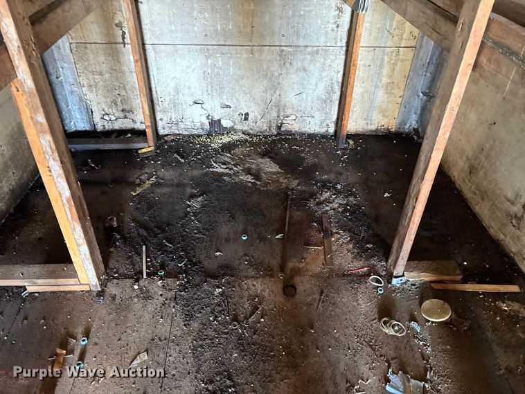 image for item EN0521 1992 Dorsey Trailers Inc. AIDT-LS dry van trailer