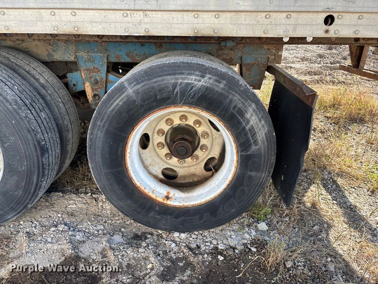 image for item EN0521 1992 Dorsey Trailers Inc. AIDT-LS dry van trailer