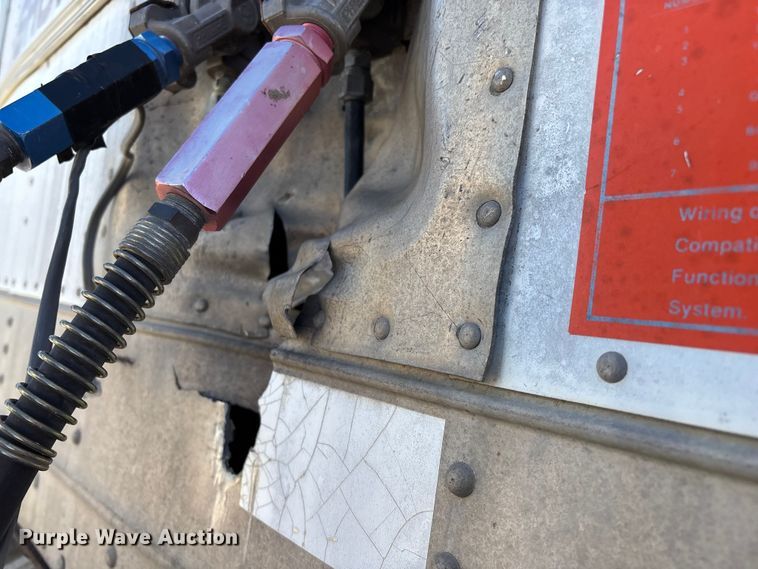 image for item EN0522 1986 Great Dane dry van trailer