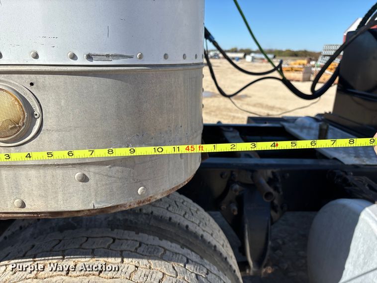 image for item EN0522 1986 Great Dane dry van trailer