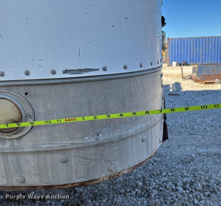 image for item EN0522 1986 Great Dane dry van trailer