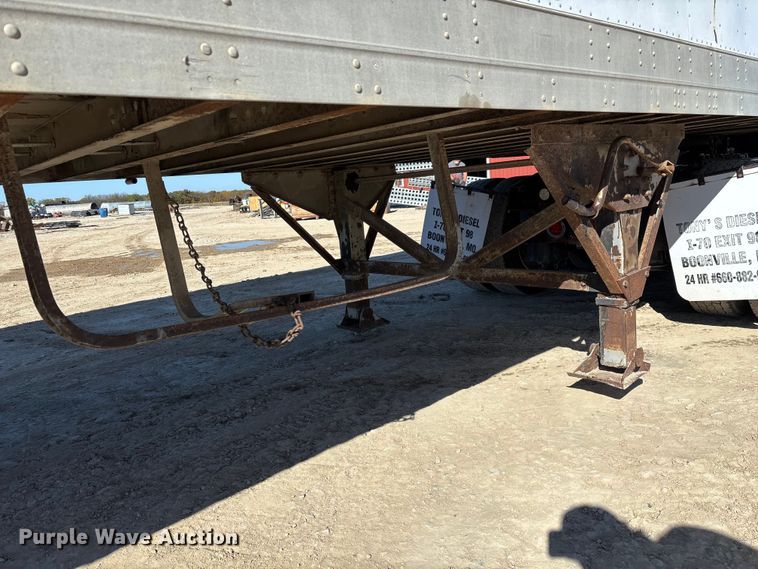 image for item EN0522 1986 Great Dane dry van trailer