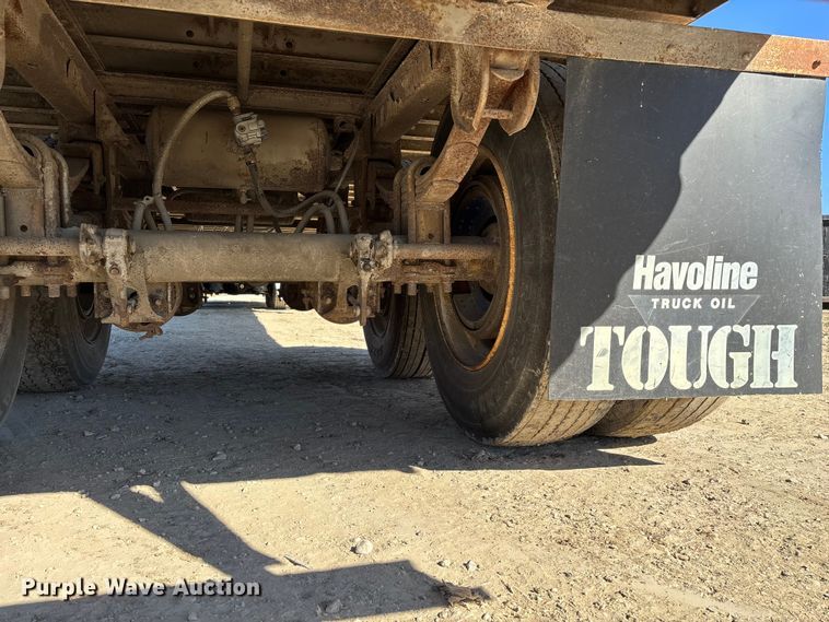 image for item EN0522 1986 Great Dane dry van trailer