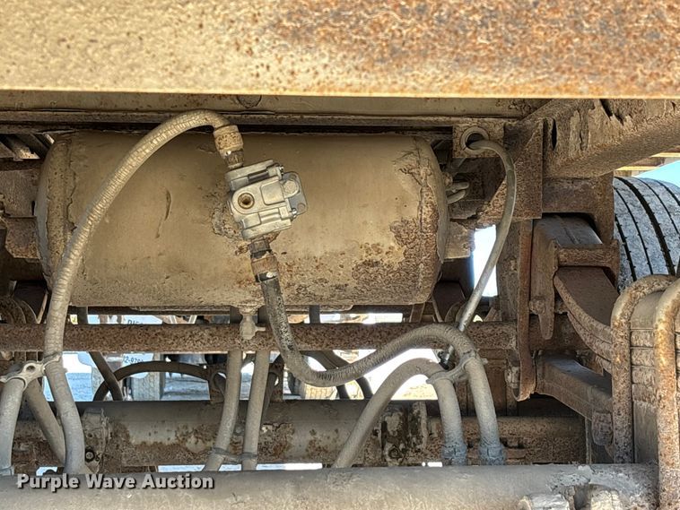 image for item EN0522 1986 Great Dane dry van trailer