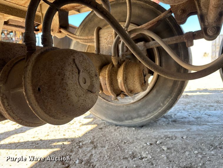 image for item EN0522 1986 Great Dane dry van trailer