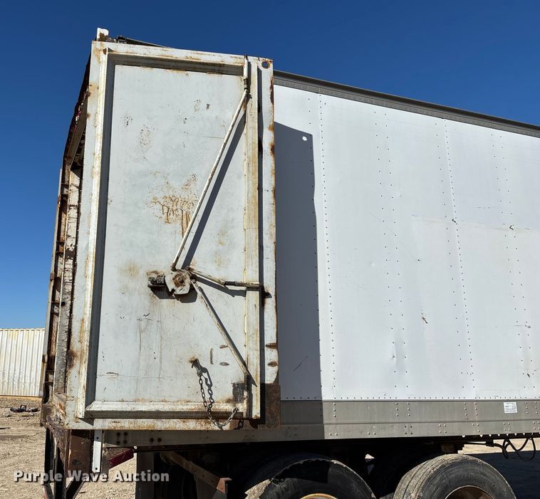 image for item EN0522 1986 Great Dane dry van trailer