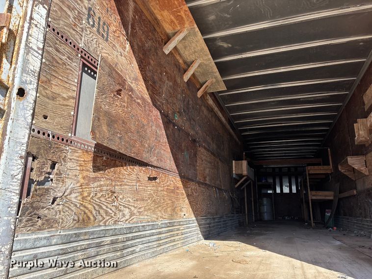 image for item EN0522 1986 Great Dane dry van trailer