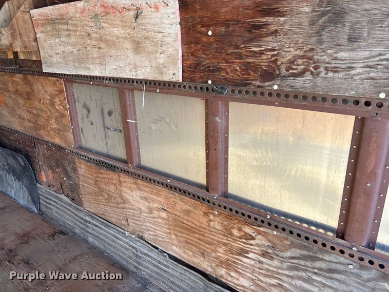 image for item EN0522 1986 Great Dane dry van trailer