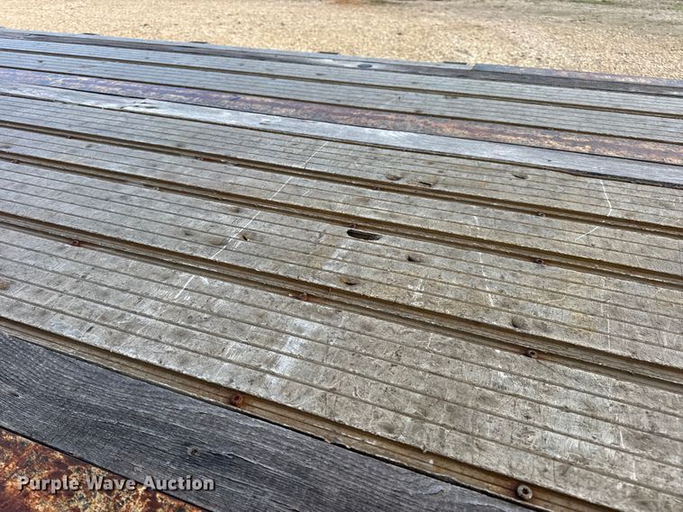 image for item EN0674 2008 Transcraft DTL-2100 RS2 drop deck trailer