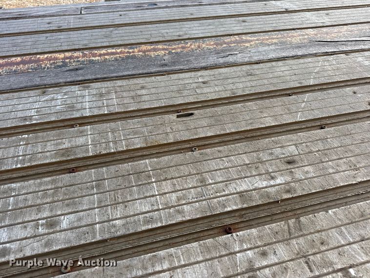 image for item EN0674 2008 Transcraft DTL-2100 RS2 drop deck trailer