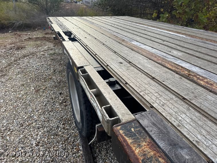 image for item EN0674 2008 Transcraft DTL-2100 RS2 drop deck trailer