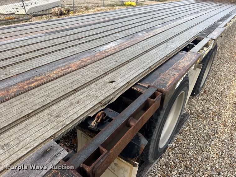 image for item EN0674 2008 Transcraft DTL-2100 RS2 drop deck trailer