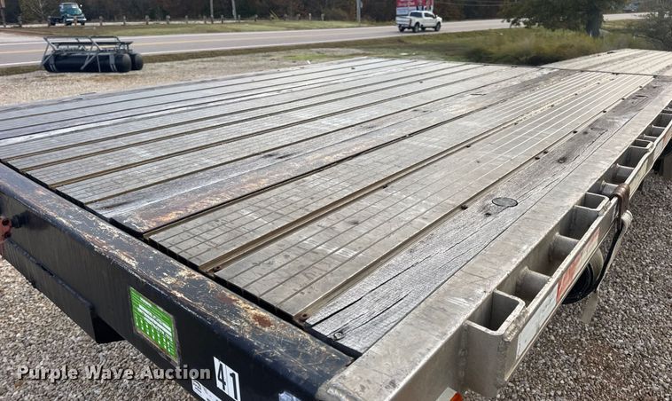 image for item EN0674 2008 Transcraft DTL-2100 RS2 drop deck trailer