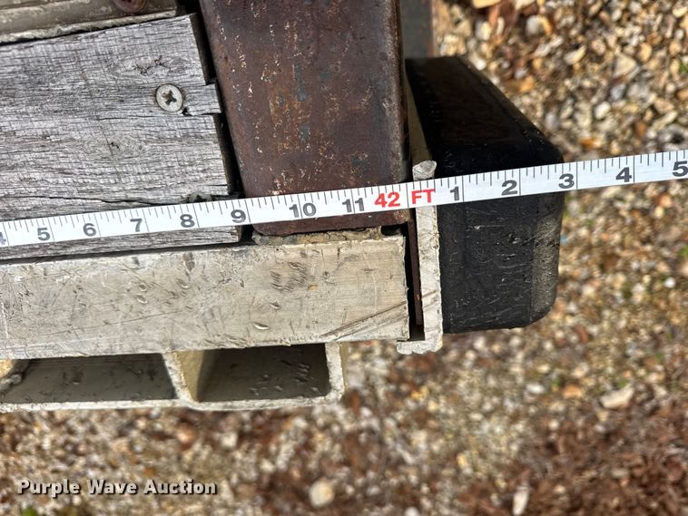 image for item EN0674 2008 Transcraft DTL-2100 RS2 drop deck trailer