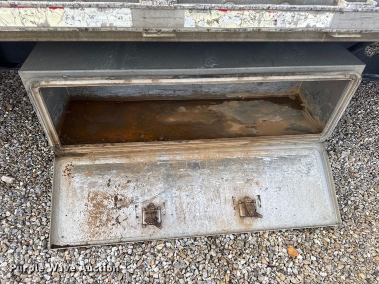 image for item EN0674 2008 Transcraft DTL-2100 RS2 drop deck trailer