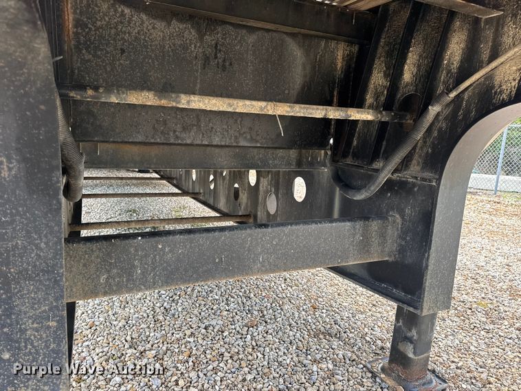 image for item EN0674 2008 Transcraft DTL-2100 RS2 drop deck trailer