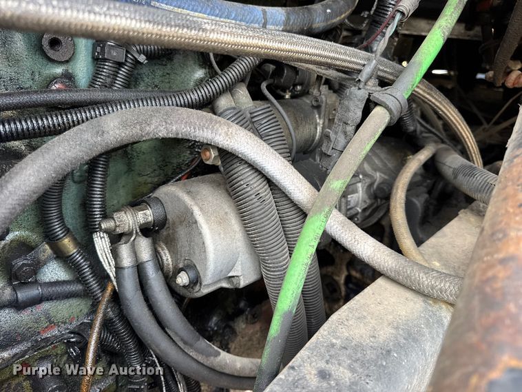 image for item EN0675 1993 Kenworth T600 semi truck