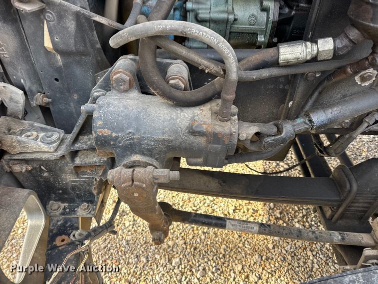 image for item EN0675 1993 Kenworth T600 semi truck