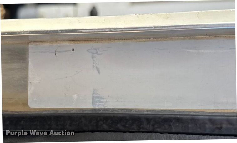 image for item EN0675 1993 Kenworth T600 semi truck