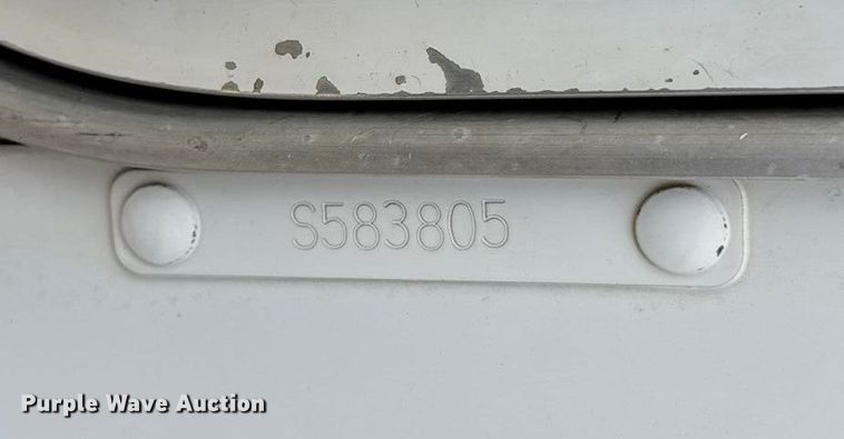 image for item EN0675 1993 Kenworth T600 semi truck