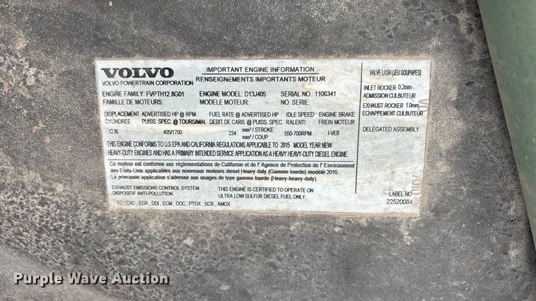 image for item EN5737 2016 Volvo VNL semi truck