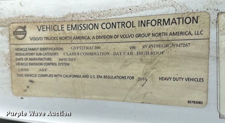 image for item EN5737 2016 Volvo VNL semi truck