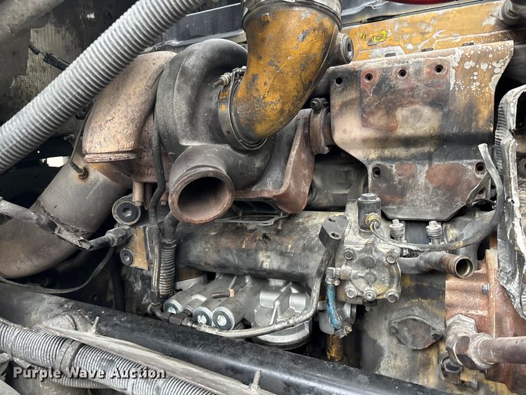 image for item EN5743 2007 Freightliner Columbia semi truck