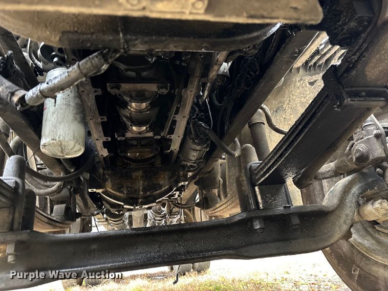 image for item EN5743 2007 Freightliner Columbia semi truck